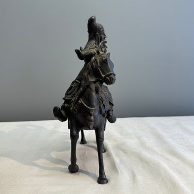 A Chinese bronze model of Guandi on horseback — photo 2