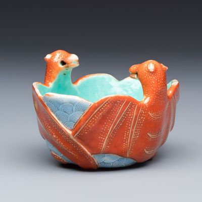 A Chinese famille rose 'Double Bats' cup, Qianlong/Jiaqing