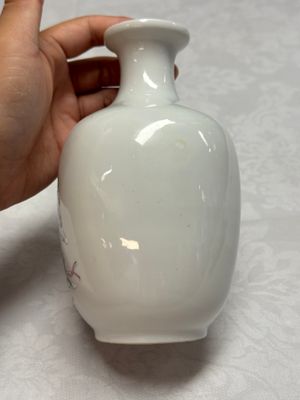 A Chinese famille rose 'Hehe Erxian' and 'Liu Hai' vase — photo 4