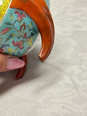 A Chinese famille rose bat-form water pot — photo 13