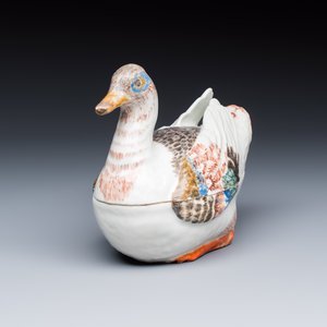 A Chinese famille rose duck-shaped tureen and cover — photo 1