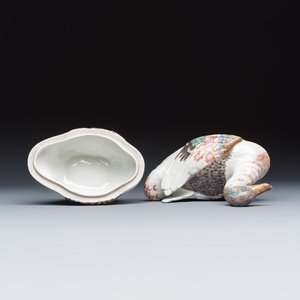 A Chinese famille rose duck-shaped tureen and cover — photo 7