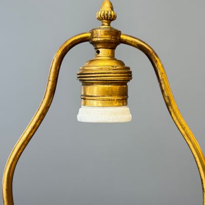 A Chinese famille rose stand, later mounted as lamp — foto 2