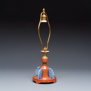 A Chinese famille rose stand, later mounted as lamp — foto 5