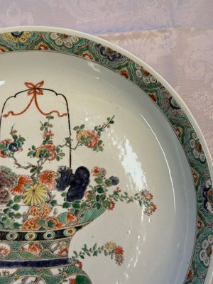 A Chinese famille verte 'Flower Basket' dish — foto 5