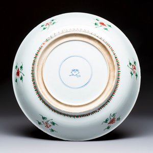 A Chinese famille verte 'Flower Basket' dish — foto 2