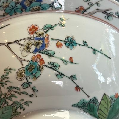 A Chinese famille verte 'Klapmuts' bowl — foto 14