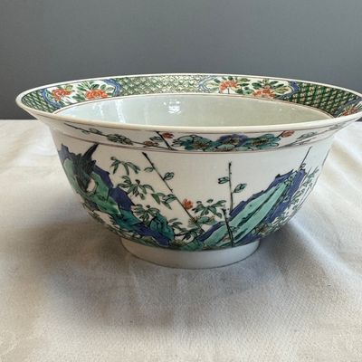 A Chinese famille verte 'Klapmuts' bowl — foto 2
