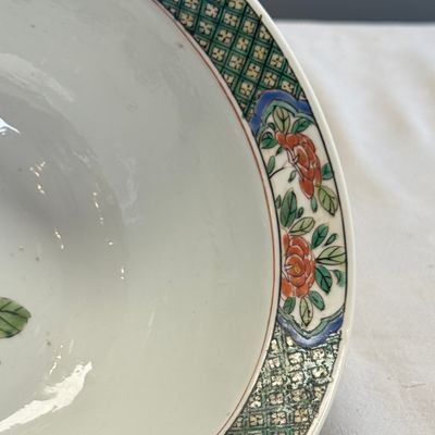 A Chinese famille verte 'Klapmuts' bowl — foto 24