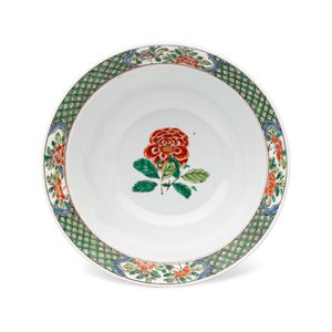 A Chinese famille verte 'Klapmuts' bowl — foto 6