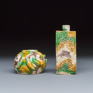 A Chinese famille verte sancai biscuit 'Crab' water pot and a 'Swastika' square bottle on a later wooden stand — photo 3