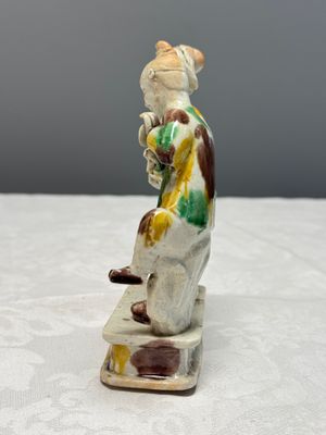 A Chinese famille verte sancai biscuit 'Merry Music Making' group — 照片 2