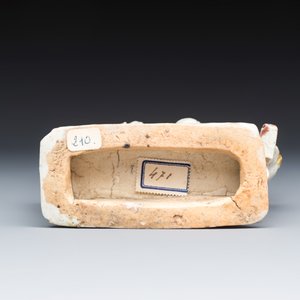 A Chinese famille verte sancai biscuit 'Merry Music Making' group — 照片 7