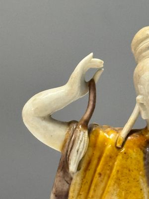 A Chinese famille verte sancai biscuit group of a man embracing a lady — photo 6
