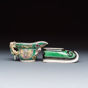 A Chinese famille verte sancai biscuit libation cup and a model of a shoe — photo 4