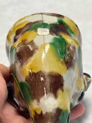 A Chinese famille verte sancai biscuit rhyton or libation cup in the shape of a buffalo head — foto 11