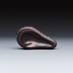 A Chinese famille verte sancai biscuit rhyton or libation cup in the shape of a buffalo head — foto 8