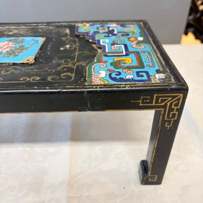 A Chinese miniature lacquer table with cloisonné plaques — photo 3