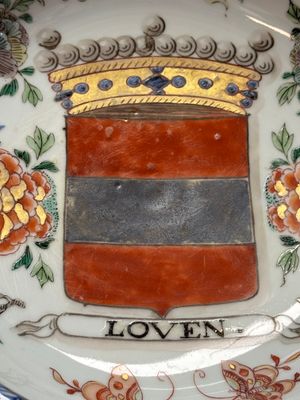 A Chinese verte-Imari 'Provinces' shaving bowl with the arms of Loven — foto 6