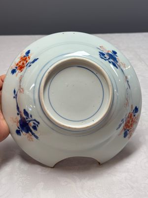A Chinese verte-Imari 'Provinces' shaving bowl with the arms of Loven — foto 9