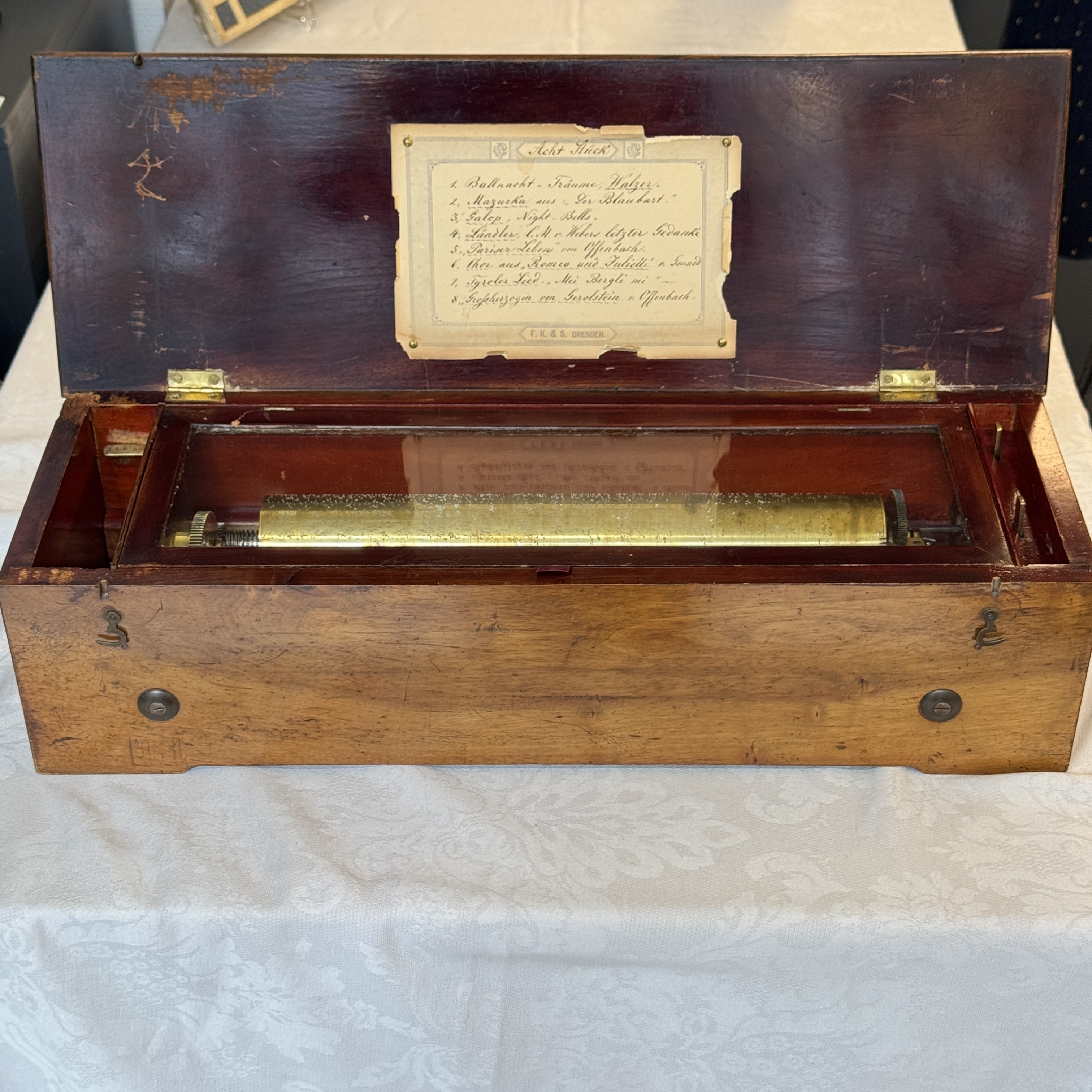 A German cylinder roll music box with 8 tunes — photo 2