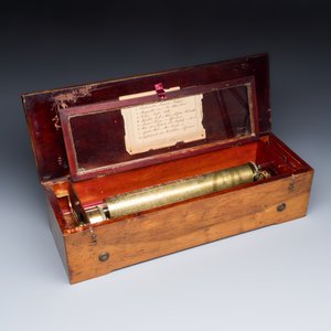 A German cylinder roll music box with 8 tunes — photo 1