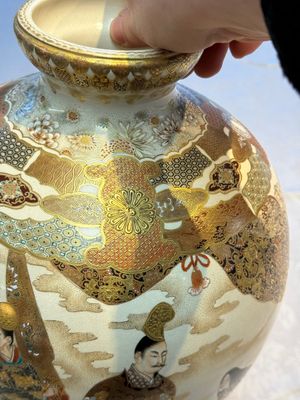 A Japanese Satsuma baluster vase with narrative design — photo 11
