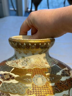 A Japanese Satsuma baluster vase with narrative design — photo 13
