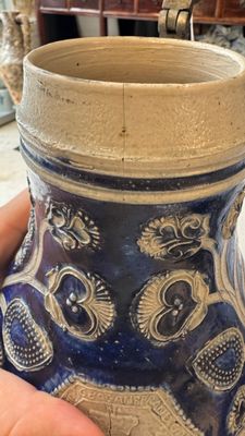 A Westerwald tankard with a mounted pewter lid — foto 1