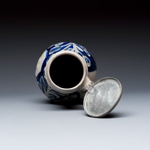 A Westerwald tankard with a mounted pewter lid — foto 7