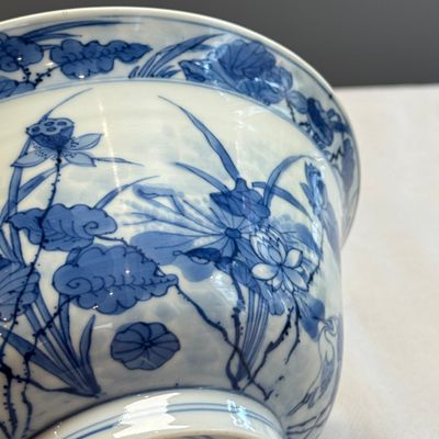 A fine Chinese blue and white 'Herons by a Lotus Pond' bowl — 照片 10