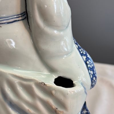 A fine Chinese blue and white figure of the immortal Zhongli Quan — 照片 13