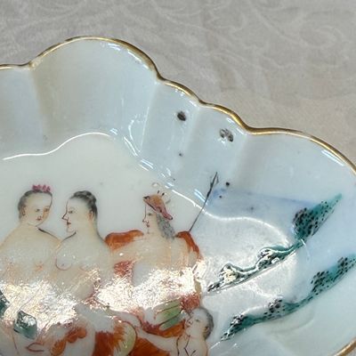 A fine Chinese export porcelain 'Judgement of Paris' spoon tray — 照片 3