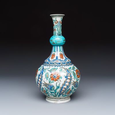 A fine Samson Iznik-style bottle vase with saz leaves, France, 19th C.