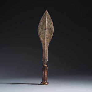 A group of five African tribal weapons — foto 5
