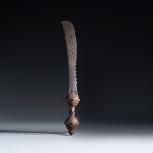 A group of five African tribal weapons — foto 7