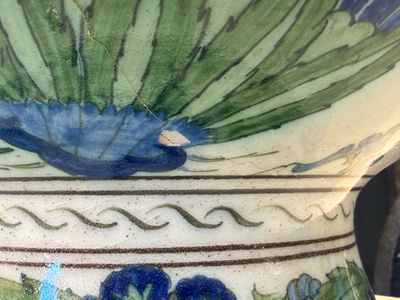 A large Cantagalli Iznik-style footed bowl — photo 3