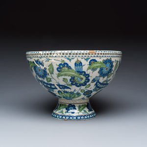 A large Cantagalli Iznik-style footed bowl — photo 5