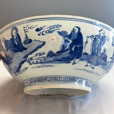 A large Chinese blue and white 'Ba Xian Zhu Shou 八仙祝壽' bowl — photo 1