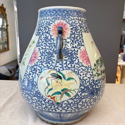 A large Chinese famille rose 'Hu' vase with birds and butterflies — photo 11