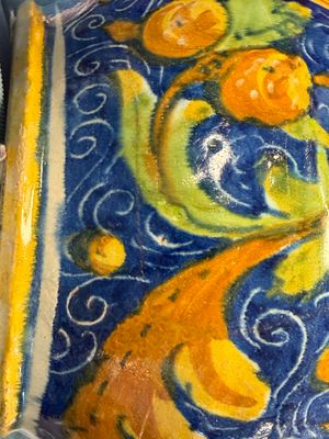 A large polychrome Italian maiolica albarello inscribed 'Mostarda Fina' — photo 5
