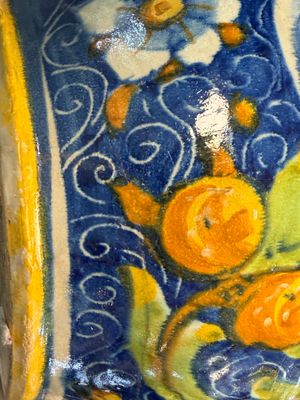 A large polychrome Italian maiolica albarello inscribed 'Mostarda Fina' — photo 6