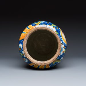 A large polychrome Italian maiolica albarello inscribed 'Mostarda Fina' — photo 5
