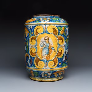A large polychrome Italian maiolica albarello with portrait medallions — photo 3