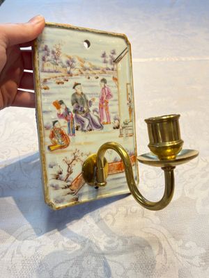 A pair of Chinese Canton famille rose 'Mandarin Subject' wall sconces — photo 4