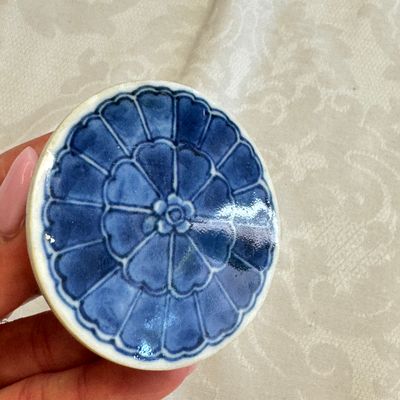 A pair of Chinese blue and white 'Blossoming Flower Branches' square flasks and covers — 照片 27