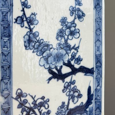 A pair of Chinese blue and white 'Blossoming Flower Branches' square flasks and covers — 照片 36