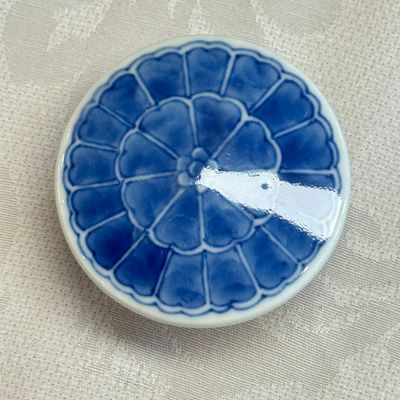 A pair of Chinese blue and white 'Blossoming Flower Branches' square flasks and covers — 照片 57