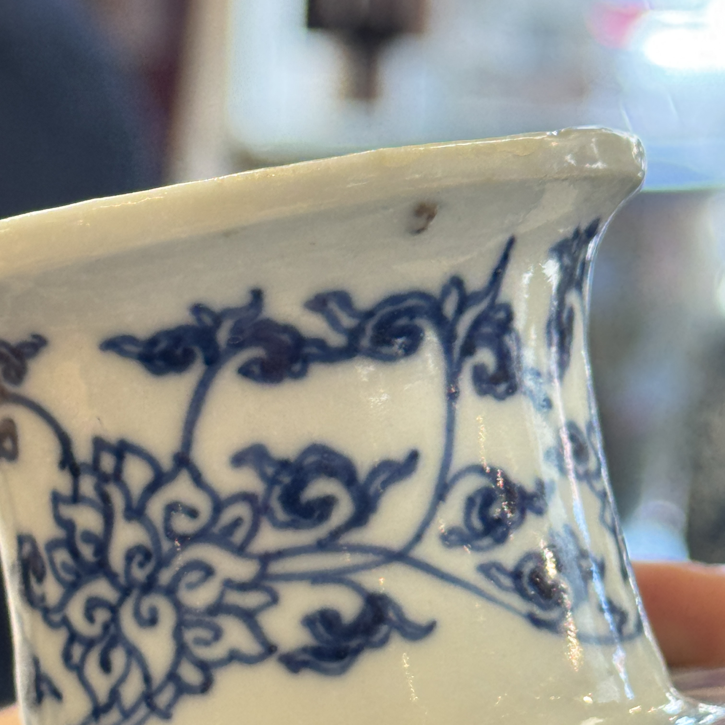 A pair of Chinese blue and white 'Blossoming Flower Branches' square flasks and covers — 照片 73