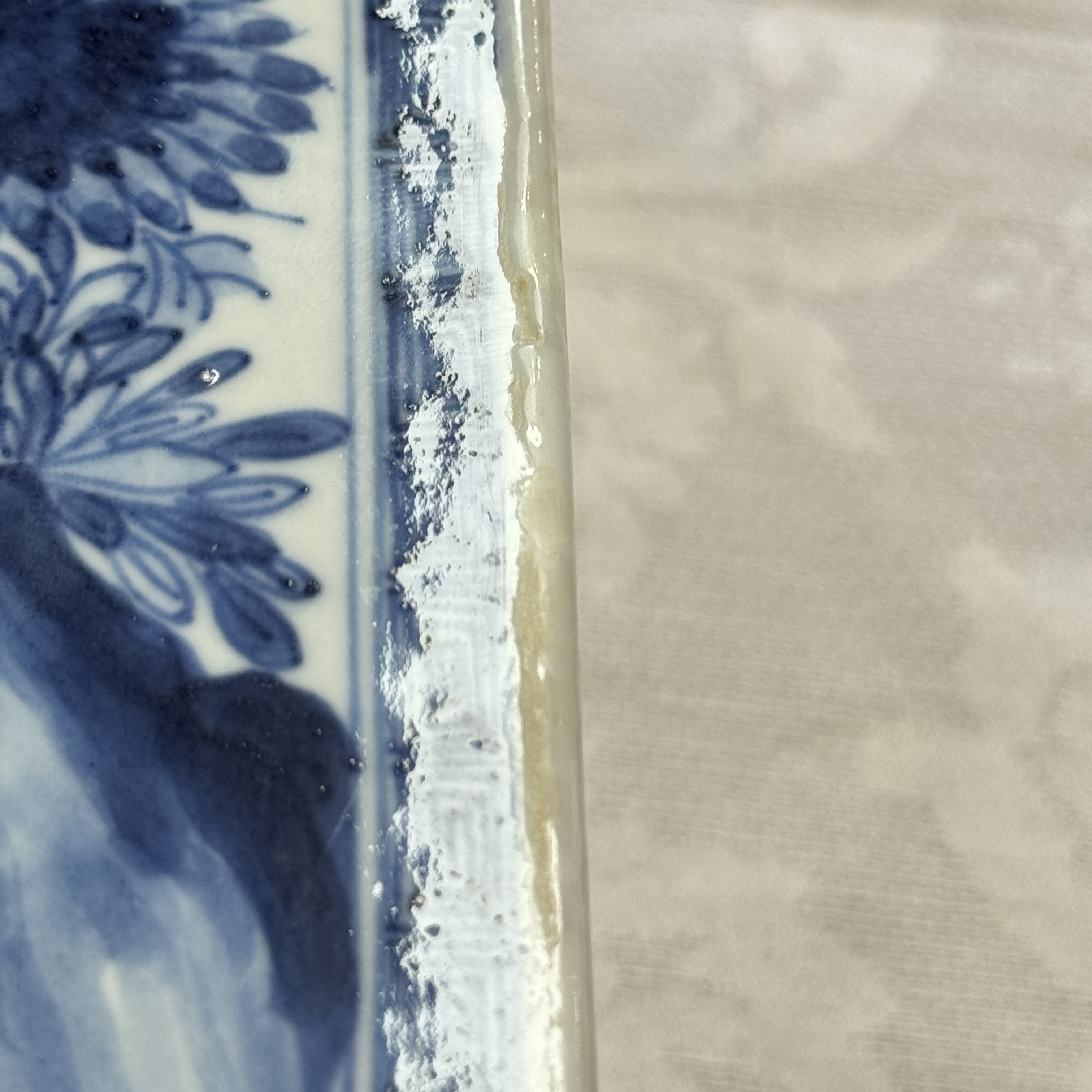A pair of Chinese blue and white 'Blossoming Flower Branches' square flasks and covers — 照片 81